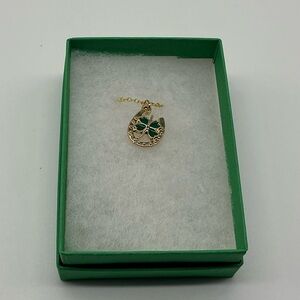 *NEW* Elegant Gold and Green Lucky Horseshoe & Four Leaf Clover Pendant Necklace